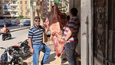 أخبار مصر اليوم: تكثيف الحملات الرقابية على محال الجزارة لضمان سلامة وجودة اللحوم، الأطباء: لجوء المرضى للعيادات الخاصة يعكس قصور الخدمات بالمستشفيات الحكومية