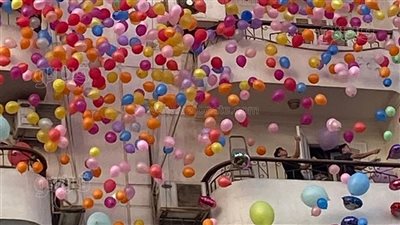 شلالات البهجة تزين سماء بورفؤاد، البالونات الملونة ترسم فرحة العيد على وجوه الأطفال (صور)