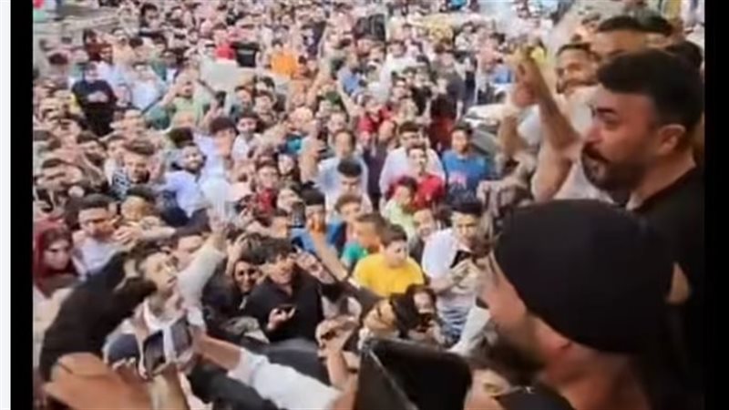 العوضي يحتفل بالعيد