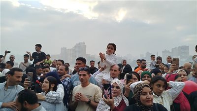 أهالي الغربية يحتفلون بعيد الأضحى على ضفاف النيل بزفتى (فيديو)