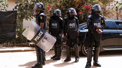 مصرع 13 شخصا وإصابة 3 آخرين في حادث تصادم بالصين