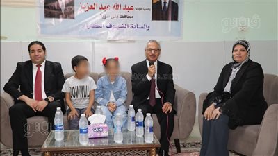 محافظ بني سويف يزور دور أيتام ومسنين لمشاركتهم فرحة عيد الأضحى