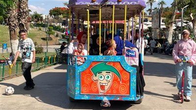 الطفطف يجذب زوار الحديقة الدولية في ثاني أيام العيد (صور)