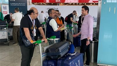 بدء أولى رحلات طيران عودة حجاج السياحة المصريين