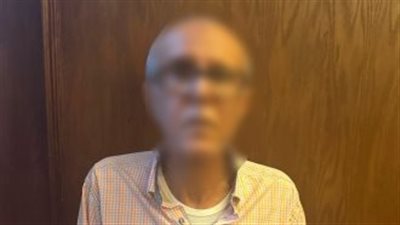 ضبط سائق بأحد تطبيقات النقل الذكي لاتهامه بملاحقة سيدة وابنتها والتعدي عليهما بالقاهرة