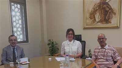 وزيرة الثقافة تستقبل المترجم سمير عبد ربه لبحث سبل الاستفادة من خبراته