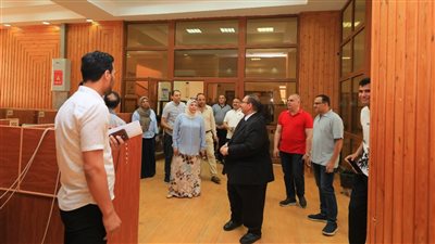 رئيس جامعة كفر الشيخ يتفقد الامتحانات الإلكترونية ويؤكد الالتزام بمعايير الجودة (صور)