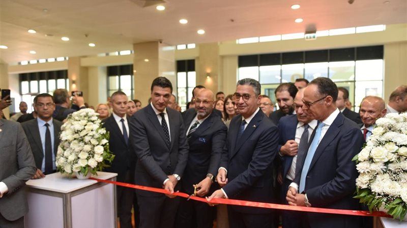 وزير التموين خلال