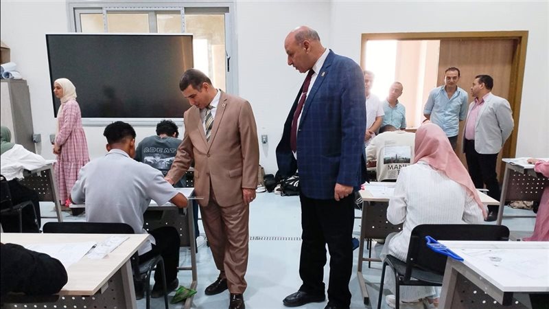 الامتحانات بجامعة