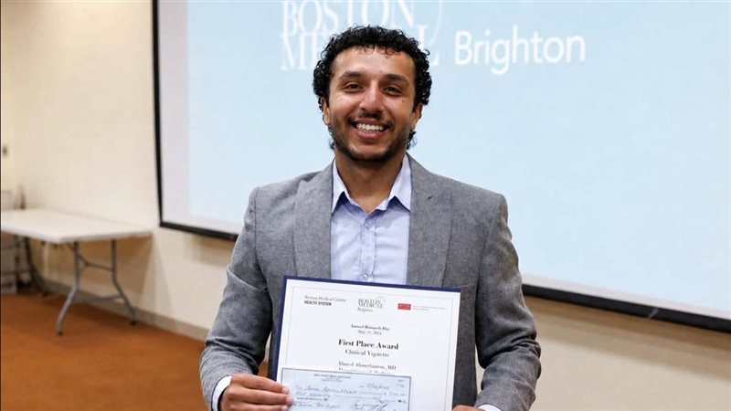 الطبيب أحمد أبو العزائم