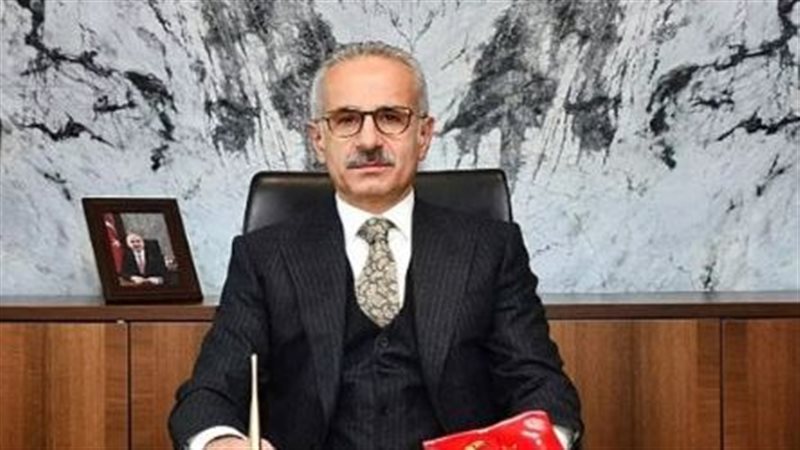 وزير النقل والبنية