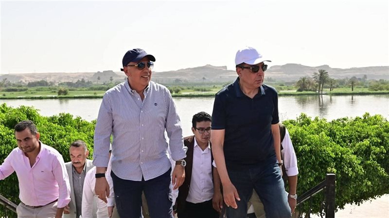 وزير الري يوجه 10