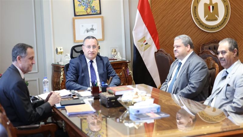 وزير التعليم العالي،