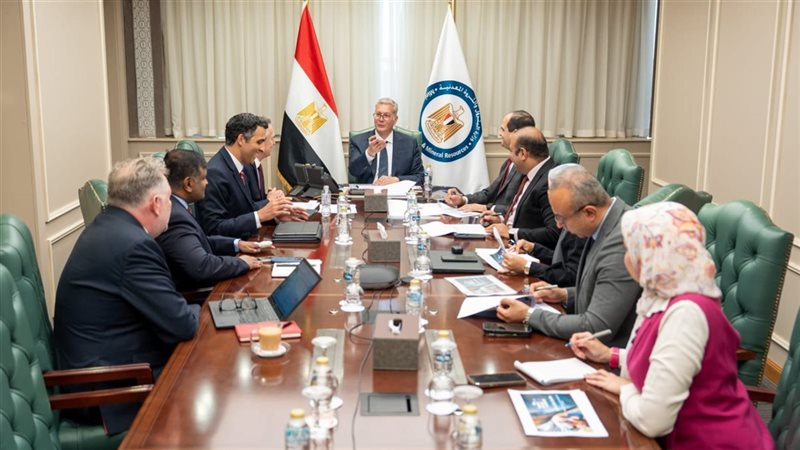 بدوي أثناء اللقاء،فيتو