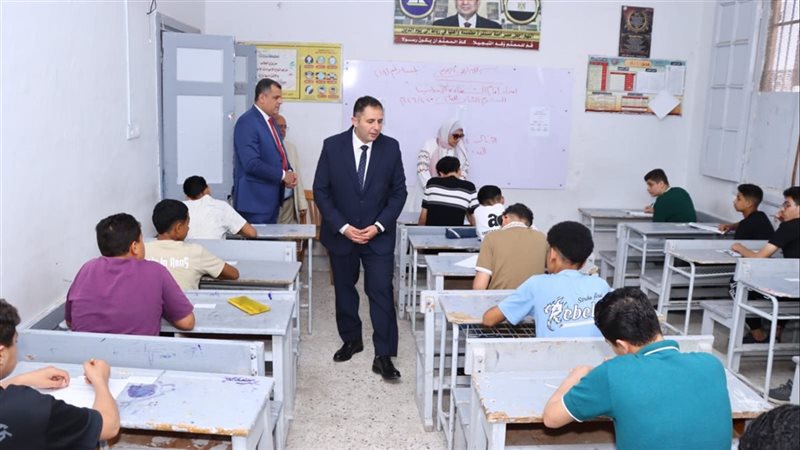 محافظ دمياط يتابع