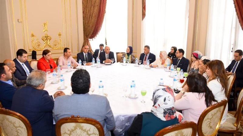 لقاء وزير الخارجية