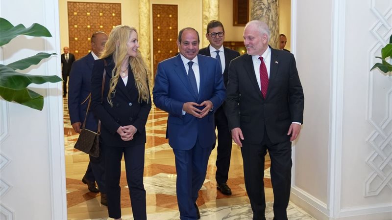 الرئيس السيسي ووفد