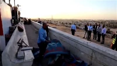 محافظ القاهرة يقود حملة لإزالة التعديات والإشغالات على كورنيش المقطم (فيديو)