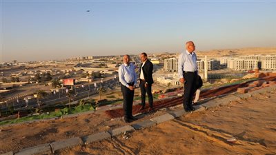 محافظ القاهرة عن إشغالات كورنيش المقطم: لن نعرض حياة المواطنين للخطر والسقوط من الجبل 