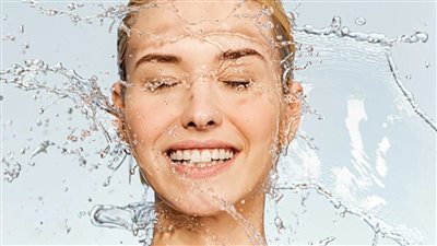 علامات تدل على احتياج بشرتك للترطيب، وهذه أفضل الحلول من الطبيعة 