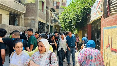  طلاب الشهادة الإعدادية بالجيزة يؤدون اليوم امتحاني العلوم والتربية الفنية