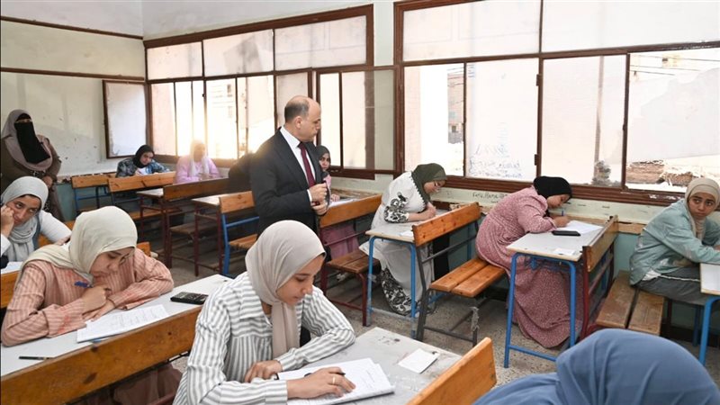 محافظ الغربية يتفقد