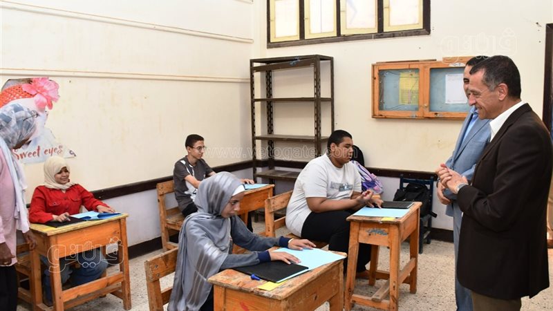 محافظ أسوان يتفقد
