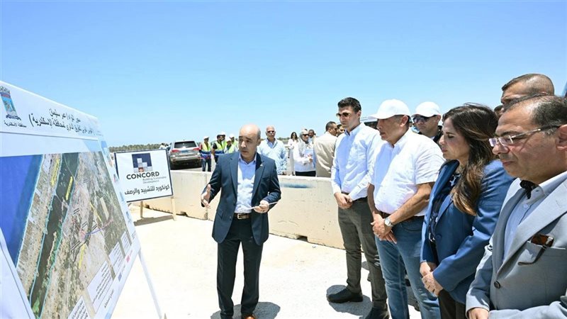 مدبولي يتفقد مشروع