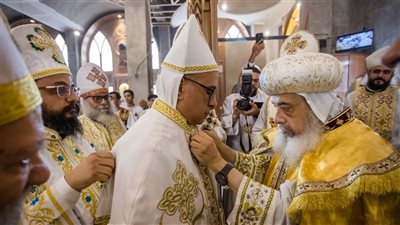 الأنبا دانيال يرسم كاهنا جديدا للخدمة في إيبارشية المعادي