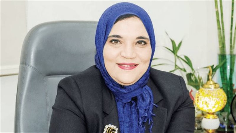 الدكتورة إيمان منصور،