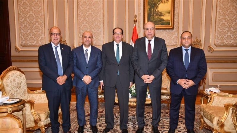 وزير الطيران 