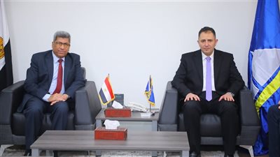 محافظ دمياط يبحث مع مركز معلومات مجلس الوزراء تعزيز التحول الرقمي والمنظومات الذكية