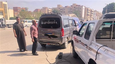 جهاز شؤون البيئة بالشرقية يفحص عوادم 149 سيارة