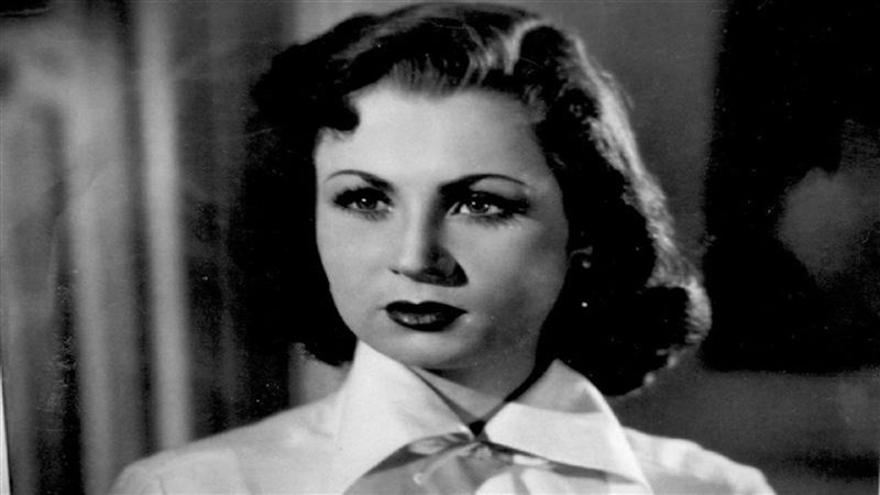 الفنانة زهرة العلا