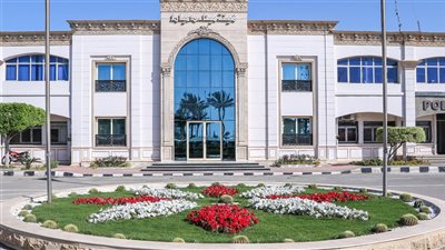 استقبال 11 سفينة خلال 24 ساعة، انتعاشة في حركة الملاحة بميناء دمياط
