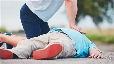 أعراض وأسباب صدمة نقص السوائل بالجسم 