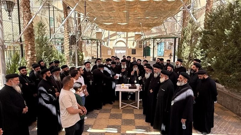 كهنة إيبارشية مطاي