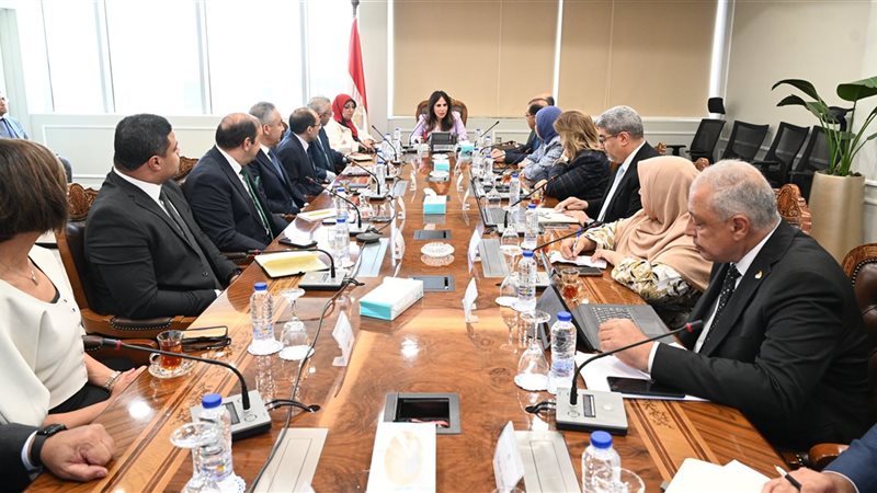 وزيرة الإسكان
