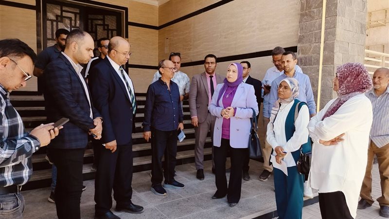 وفد بنك الاستثمار