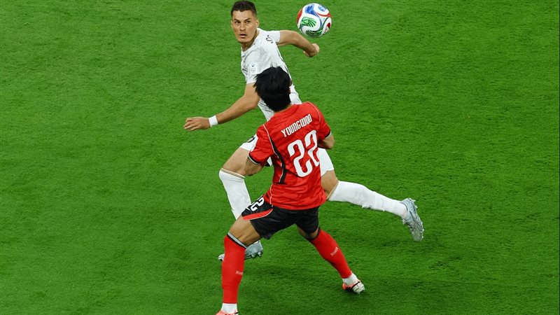 كوريا ضد التشيك،