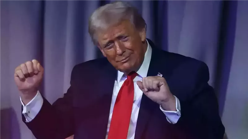 الرئيس الأمريكي دونالد