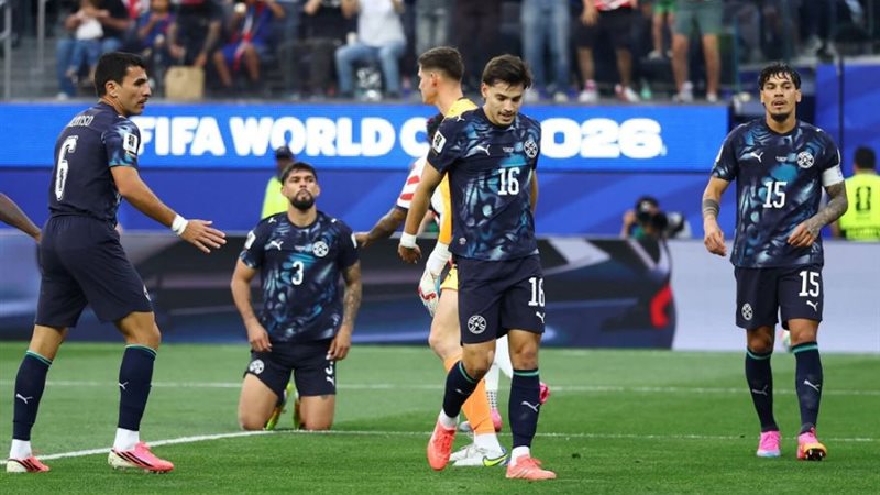 باراجواي، فيتو