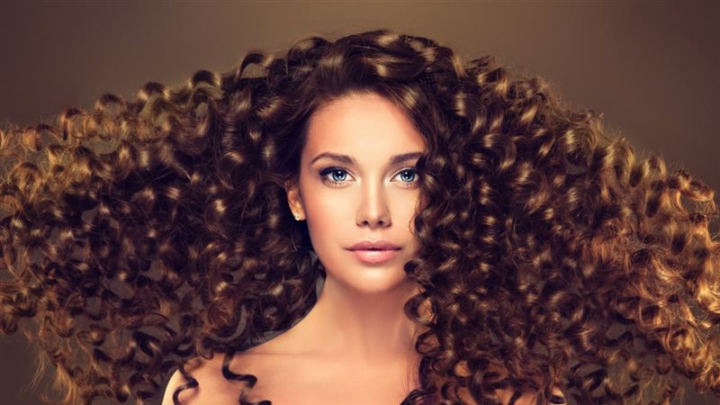 العناية بالشعر المجعد