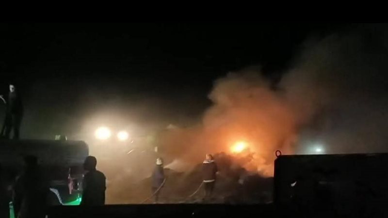 حريق في مصنع أخشاب