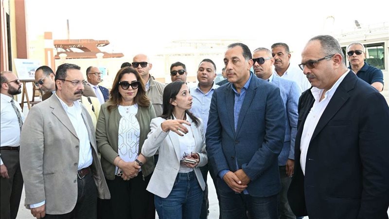 رئيس الوزراء يتفقد