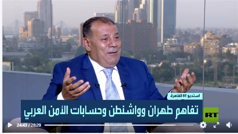 الكاتب الصحفي عصام