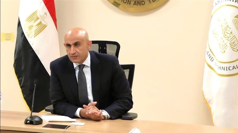 محمد عبد اللطيف وزير