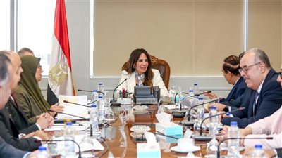 وزيرة الإسكان تتابع آخر مستجدات مشروع قانون الاتحاد المصري للمطورين العقاريين