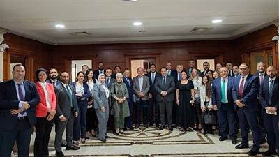 بحضور المركزي المصري وممثلي 39 بنكا، التصديري للصناعات الغذائية يدعو لتبني مفهوم 