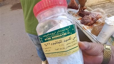 ضبط كميات من ثاني أكسيد التياتنيوم خلال حملات على محلات العصائر بالفيوم